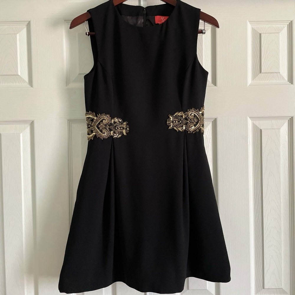 Monique Lhuillier black & gold cocktail dress